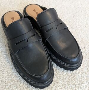 Blondo Black Leather Slip-On Loafers
